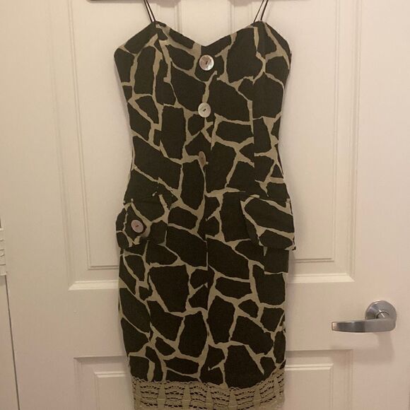 Bill Blass Dress In Giraffe Print with spaghetti straps and Lace Trim on Hem. - Picture 1 of 7